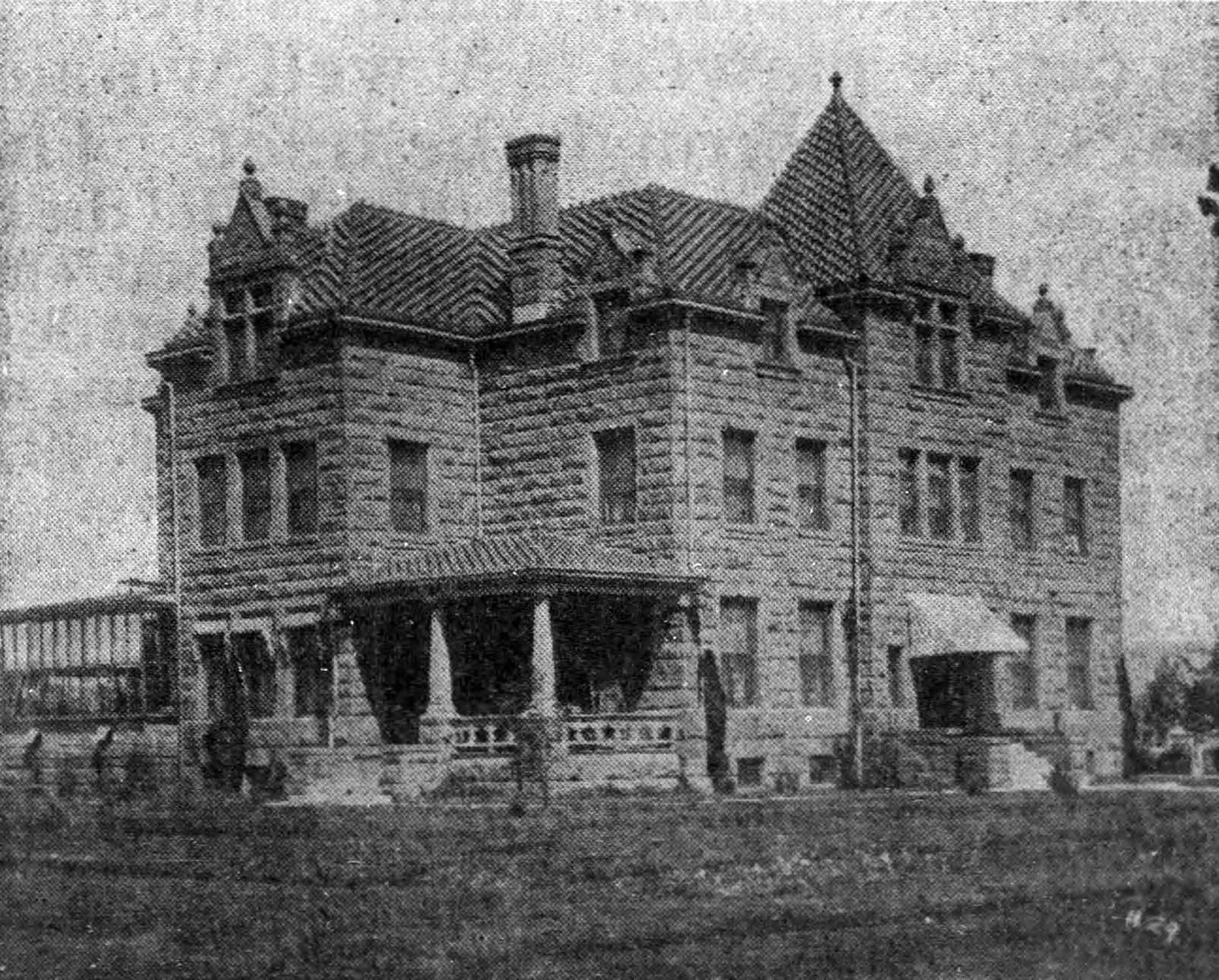 Moss Mansion — Yellowstone Avenue (914 Division St.)